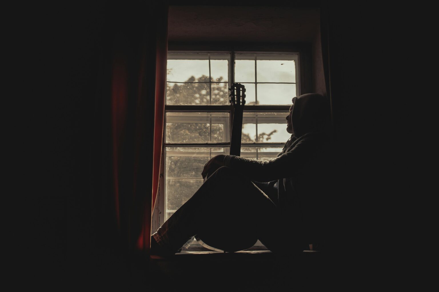 Men Often Wonder If Women Regret Breakups? Here’s the Answer