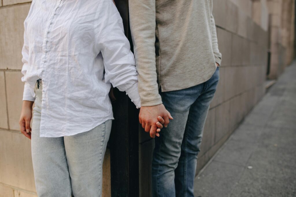 How Couples Resolve Conflict Without Losing Connection