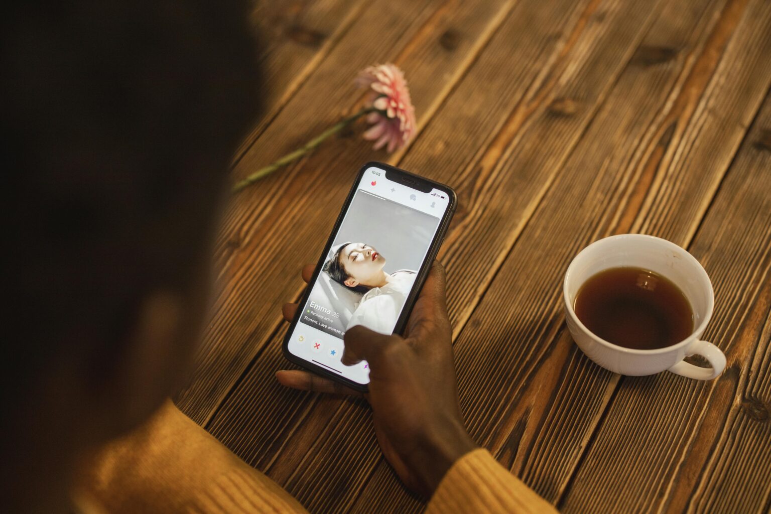 Modern Dating Apps: More Matches, Less Connection