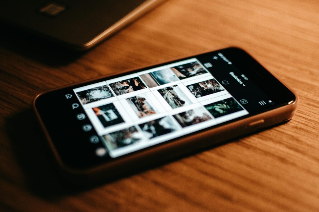 The Reasons That Your Brain Keeps Wanting Updates About Your Ex