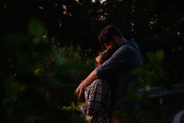 Compulsive Liar vs Pathological Liar: Decoding Deception in Your Marriage