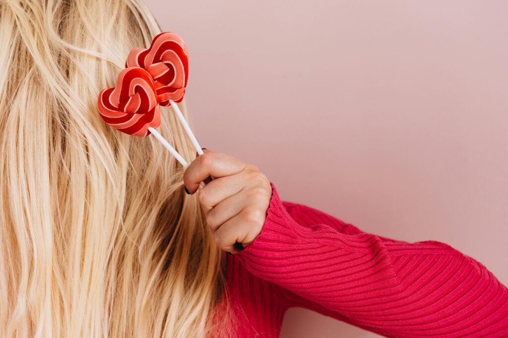How Do You Know You Love Someone? 21 Telling Signs It’s Actually Real