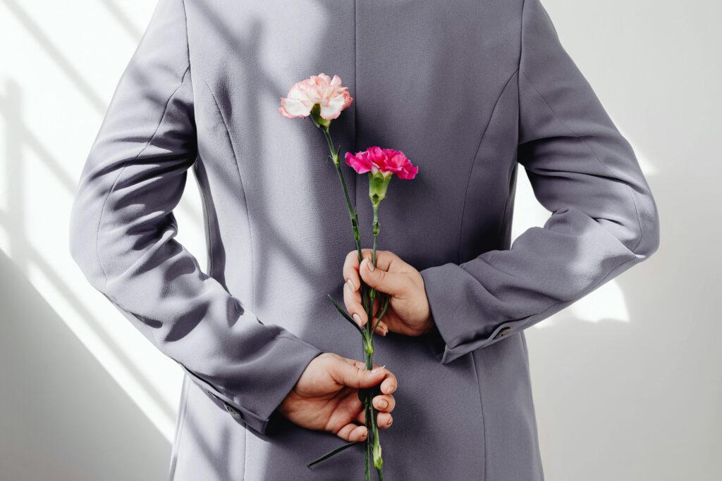 Men’s First Love Theory: What Science Says vs. How Long It Takes to Fall in Love