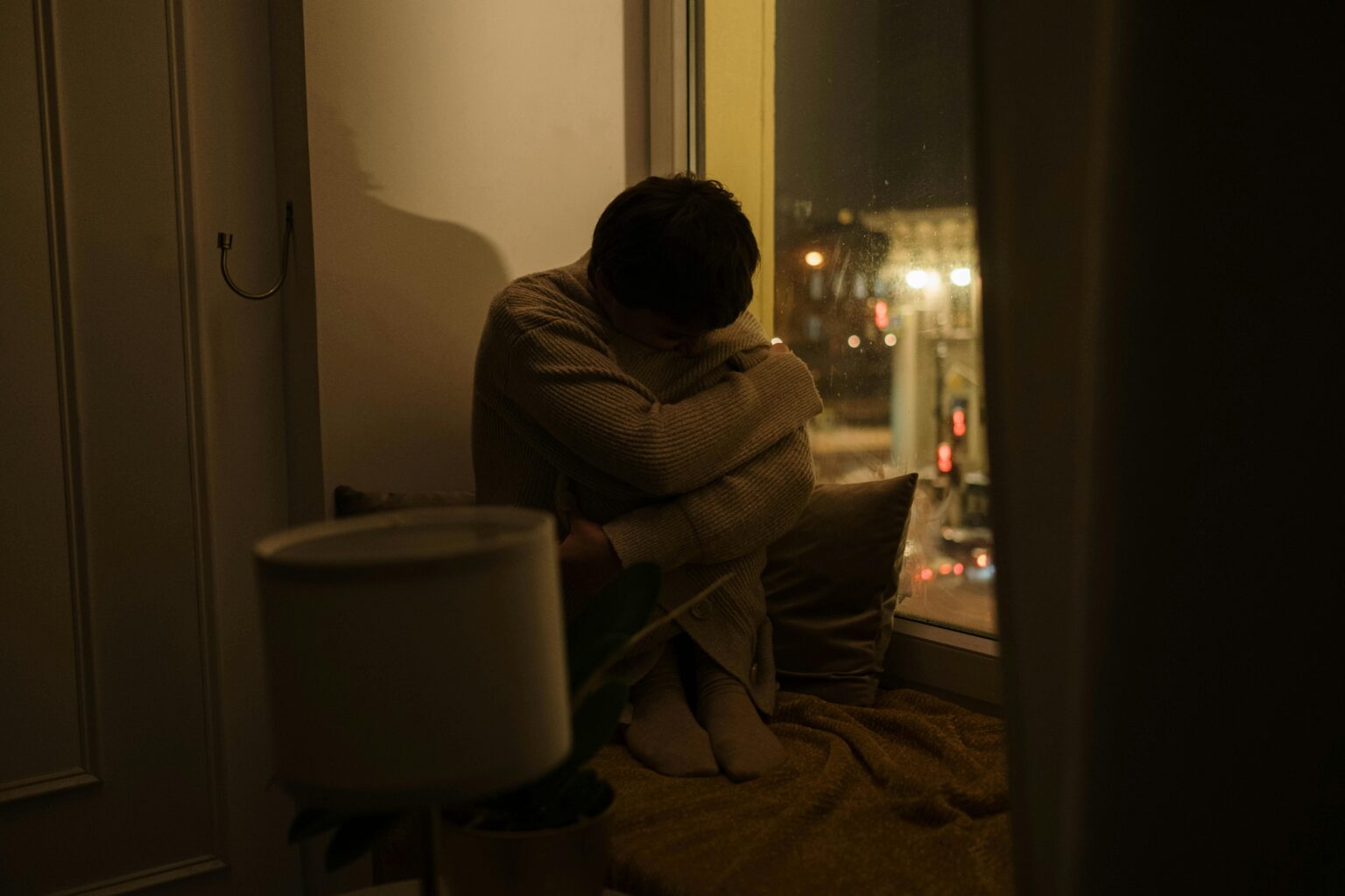 Are You Being Ghosted? Here’s How to Stop Obsessing Over Them