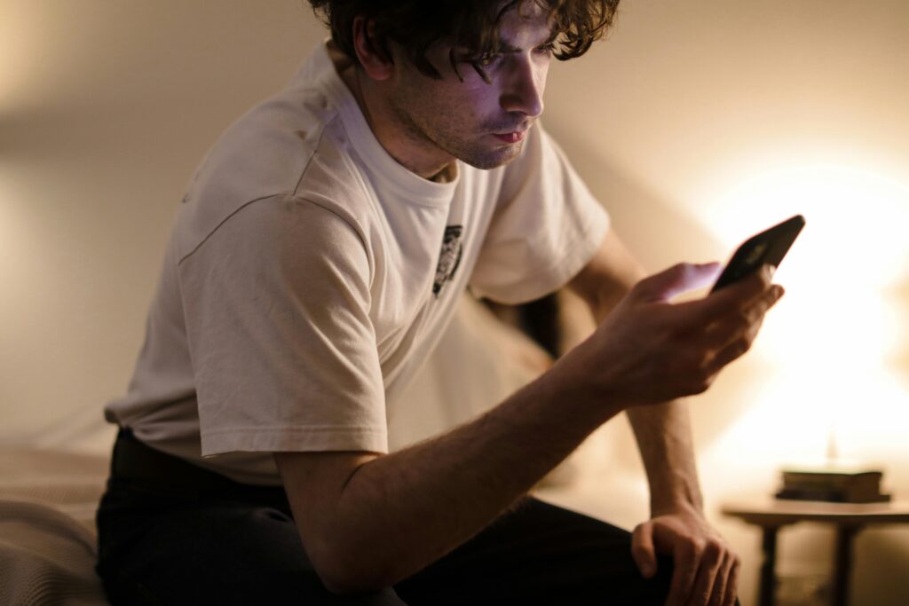 “Am I The Problem or Am I Crazy?” 9 Signs You’re Just Gaslit