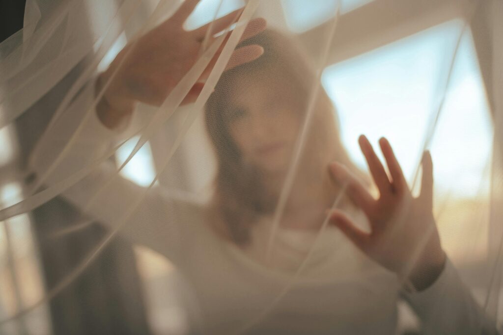Emotional Enmeshment: How to Break the Toxic Cycle