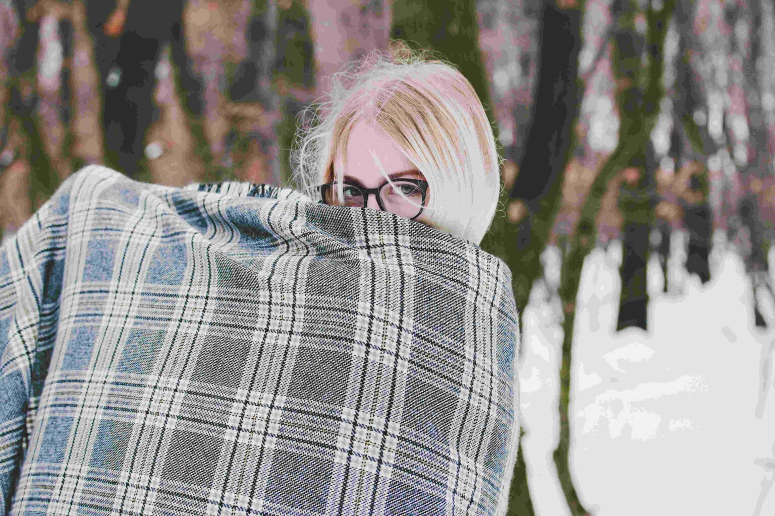 Extroverted Introvert: Signs & Relationship Guide