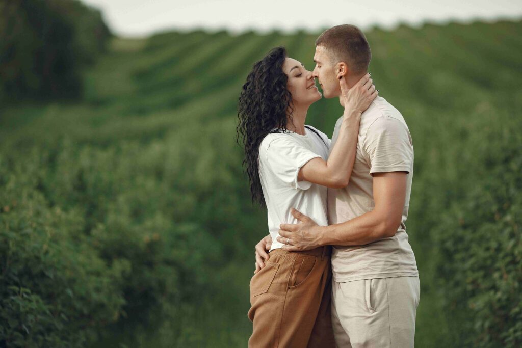 What Is a Monogamy Relationship? 5 Signs It Fits You Best
