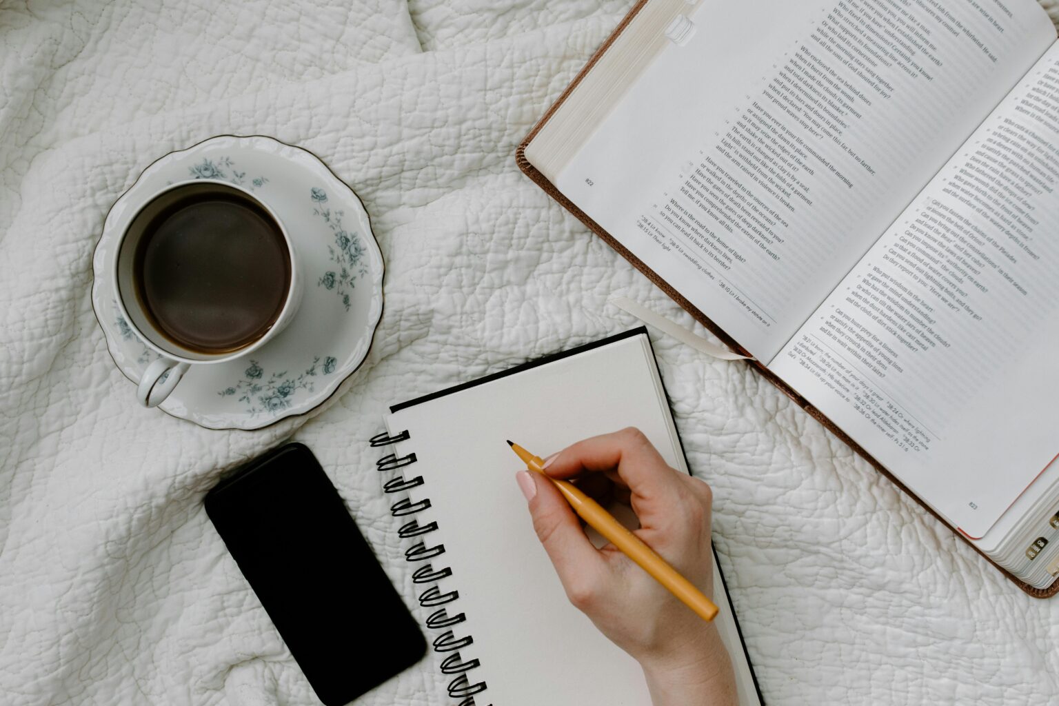 Daily Journal Prompts: 65 Ways to Start the Habit & Reset Your Life