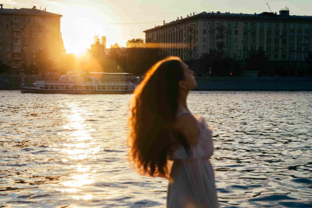 How to Stop Being Insecure in Relationships: 5 Mindset Shifts