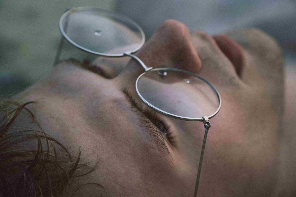 Vulnerable Narcissist in Relationships: 7 Mind Games They Play